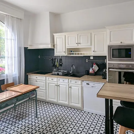 Holiday home Arcachon: Basque 4 Chambres, & Commerces A 300m - Fr-1-420-160 Arcachon
